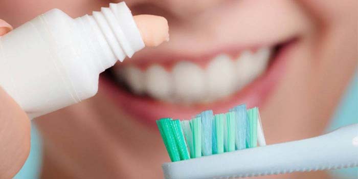 طول عمر استفاده از یک مسواک چقدر است؟
