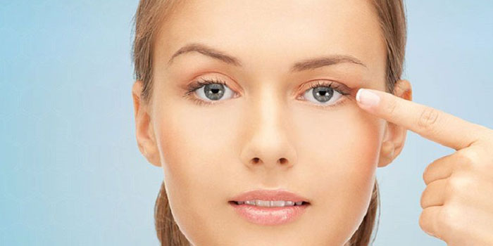 علت پرش پلک چشم چیست؟